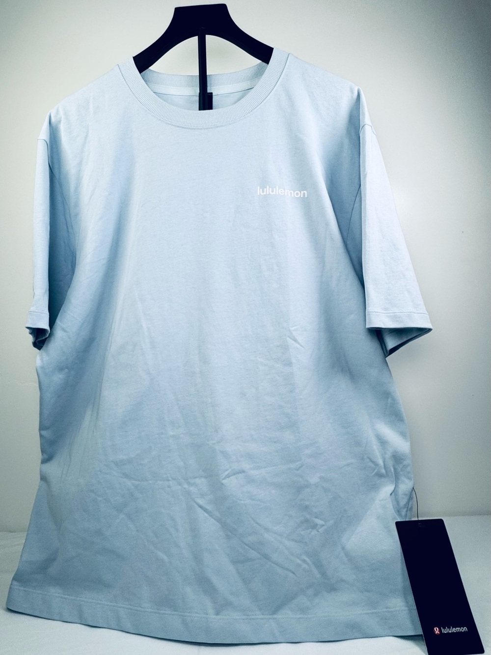 BNWT Lululemon Men’s light blue Heavyweight Cotton Jersey T-Shirt Wordmark size
